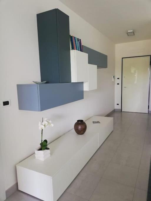 White-Blue Vibes, Seafront 2-Bedroom Apt Montesilvano Marina Zewnętrze zdjęcie