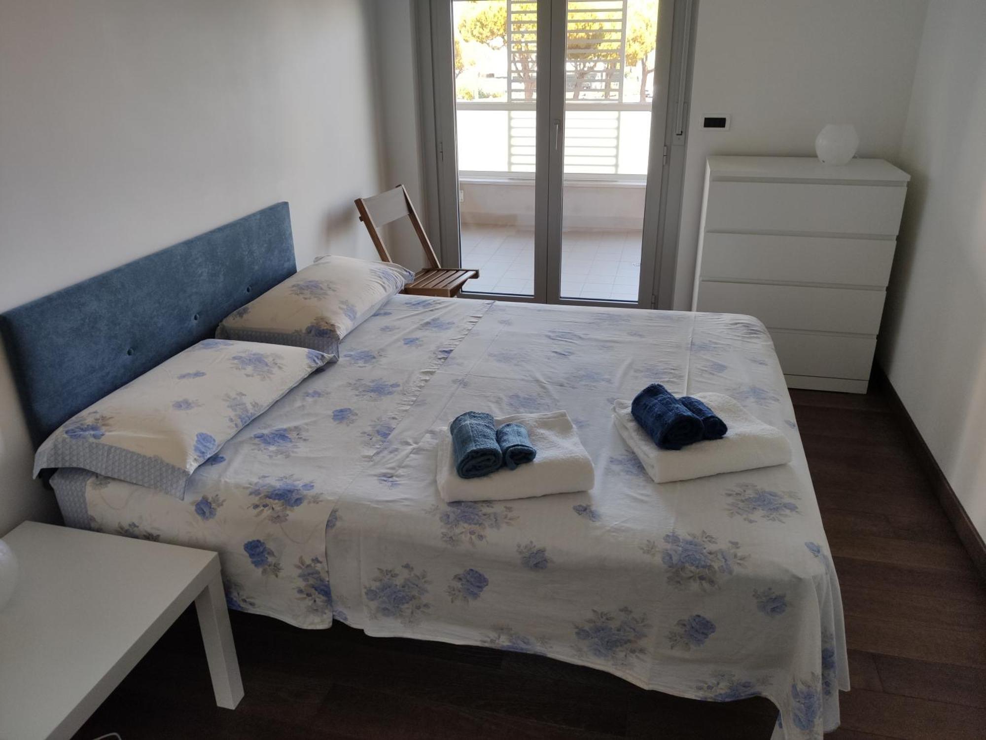 White-Blue Vibes, Seafront 2-Bedroom Apt Montesilvano Marina Zewnętrze zdjęcie