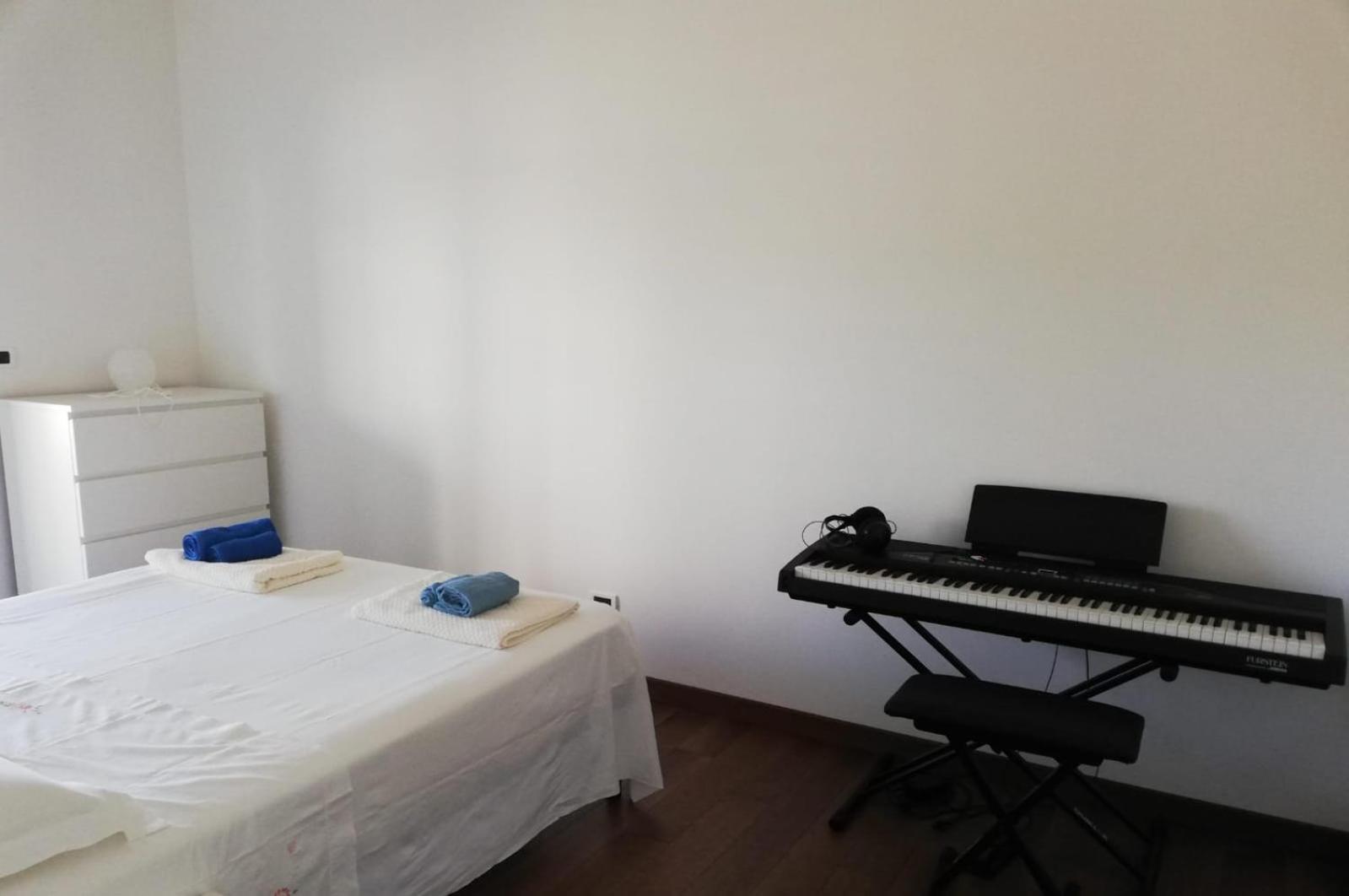 White-Blue Vibes, Seafront 2-Bedroom Apt Montesilvano Marina Zewnętrze zdjęcie